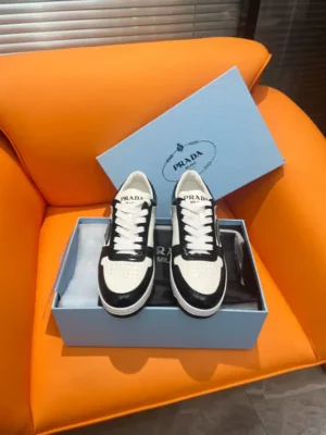 DOWNTOWN-LEATHER-SNEAKERS-IN-WHITE-AND-LACQUER-BLACK-PRD008-8.webp