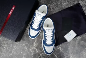 DOWNTOWN-LEATHER-SNEAKERS-IN-WHITE-AND-LACQUER-BLUE-PRD011-1.webp
