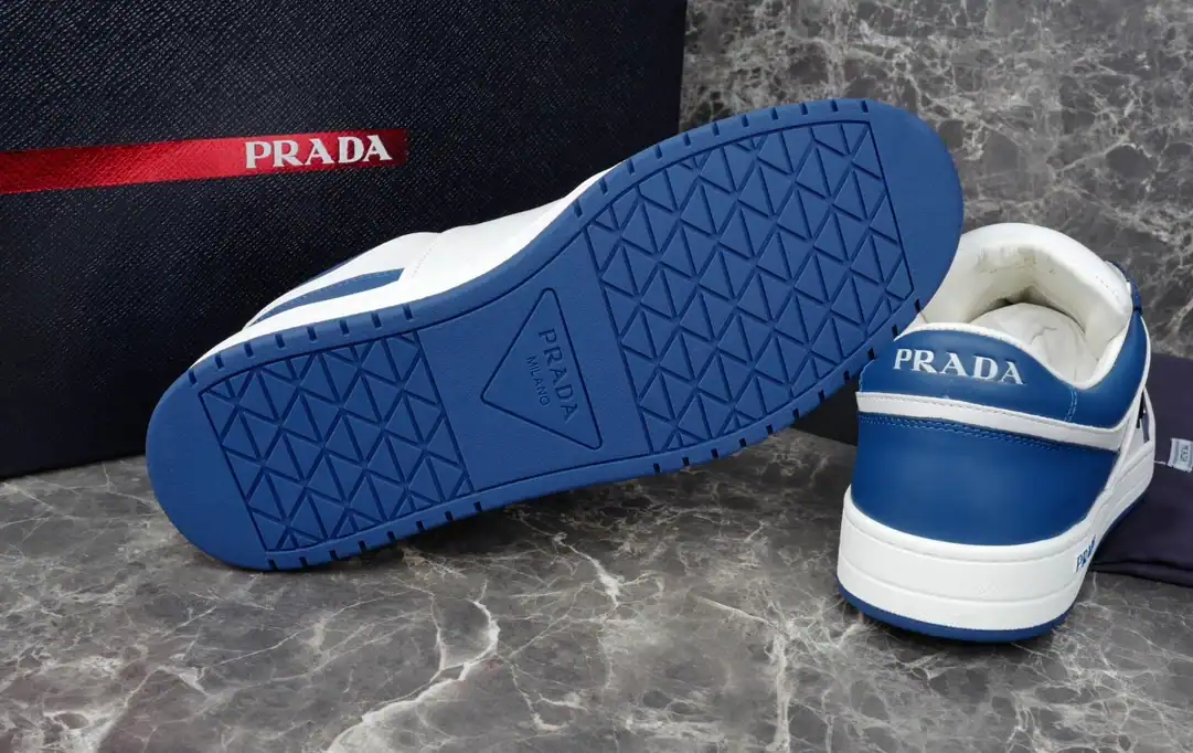DOWNTOWN-LEATHER-SNEAKERS-IN-WHITE-AND-LACQUER-BLUE-PRD011-4.webp