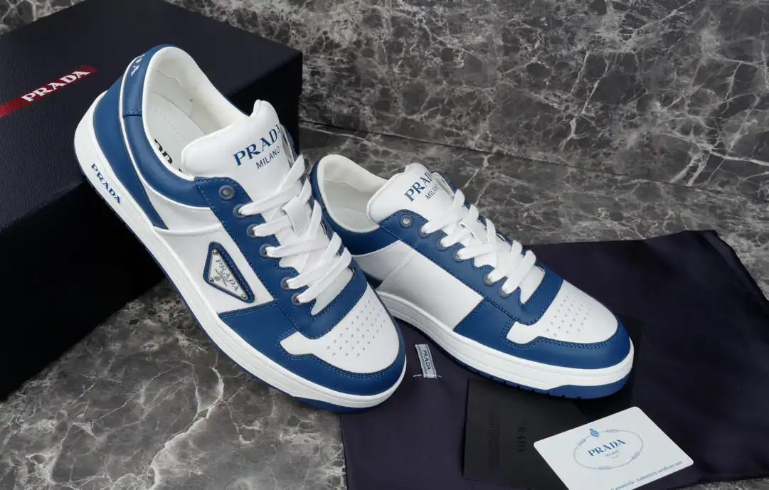 DOWNTOWN-LEATHER-SNEAKERS-IN-WHITE-AND-LACQUER-BLUE-PRD011-7.webp