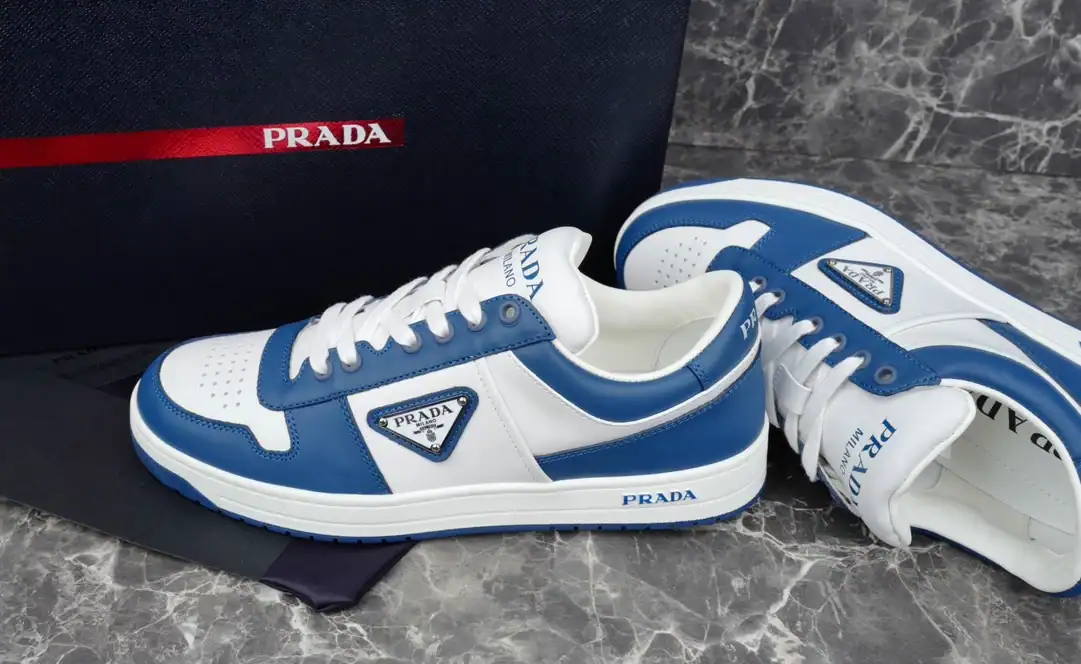 DOWNTOWN-LEATHER-SNEAKERS-IN-WHITE-AND-LACQUER-BLUE-PRD011-8.webp