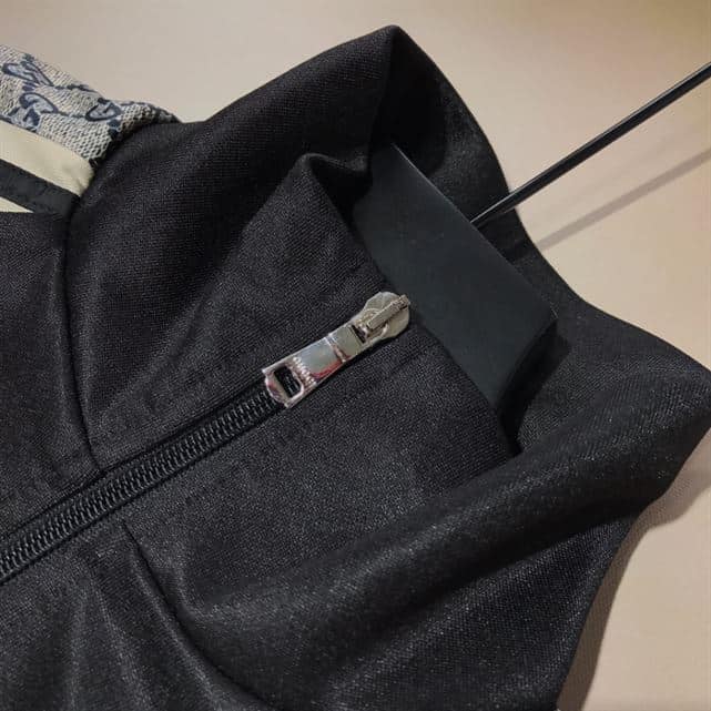 Gucci-Jacket-GJ030-4.jpg