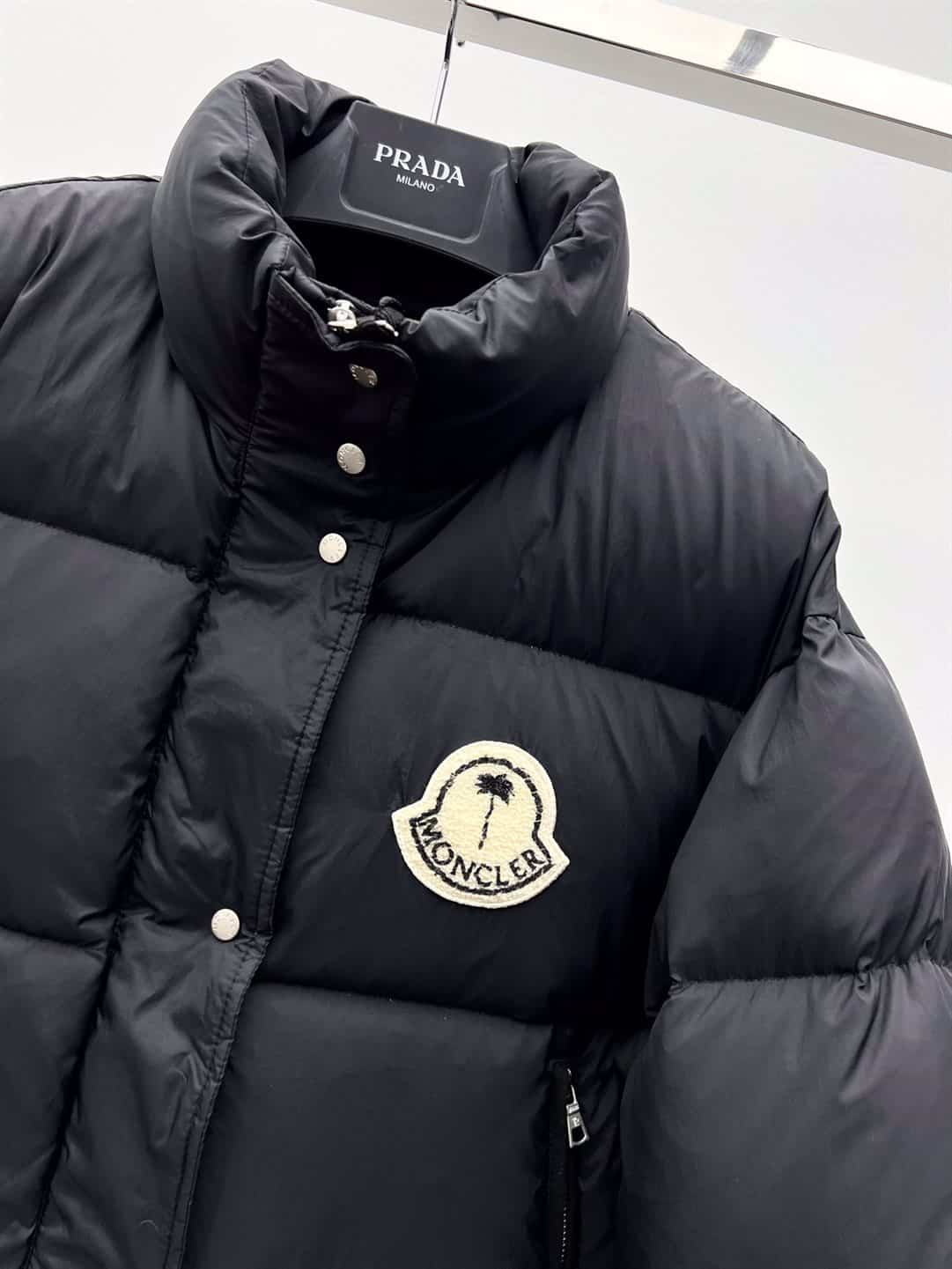 MONCLER-JACKET-MJ007-1-2.jpg