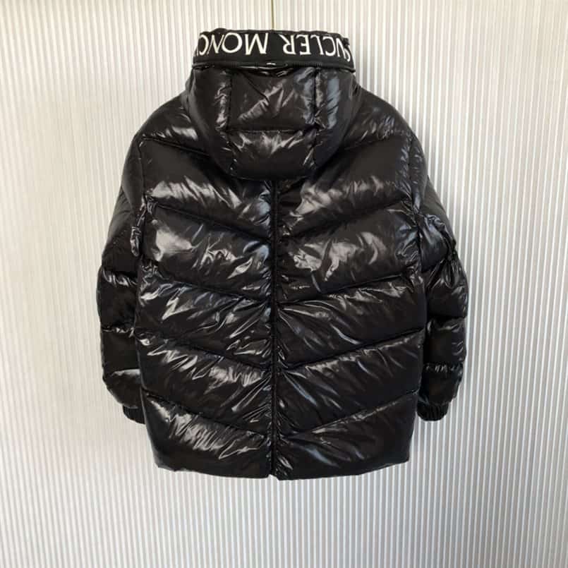 MONCLER-JACKET-MJ024-1-2.jpg