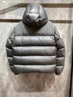 MONCLER-JACKET-MJ032-1-2.jpg
