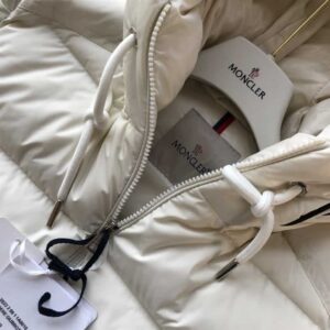 MONCLER-JACKET-MJ036-1-3.jpg