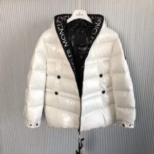 MONCLER-JACKET-MJ044-1-1.jpg