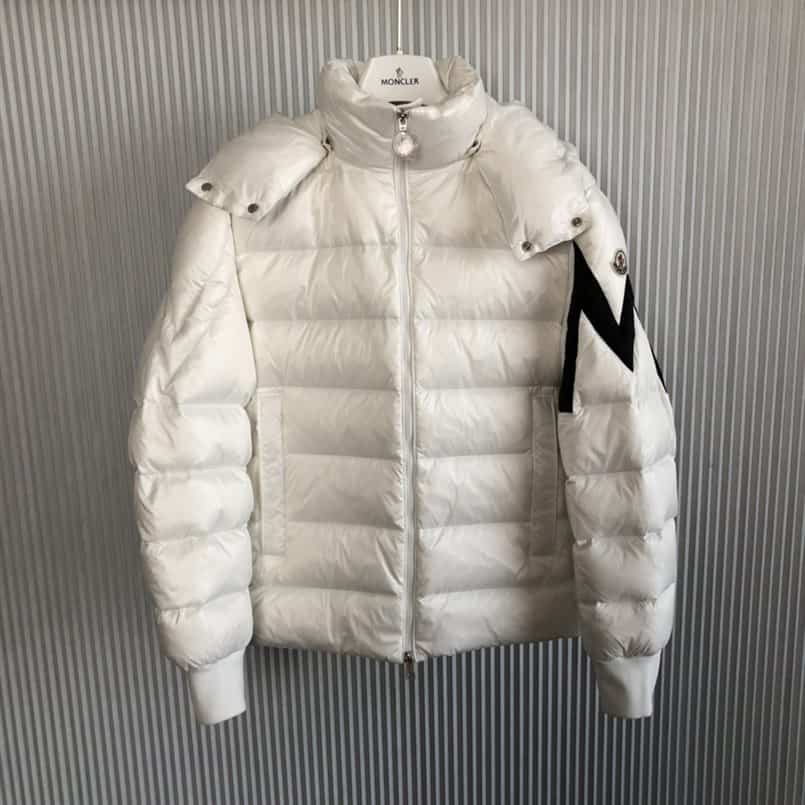 MONCLER JACKET – ST031