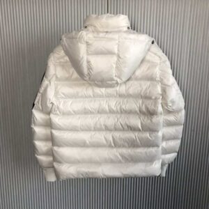 MONCLER-JACKET-MJ046-1-2.jpg