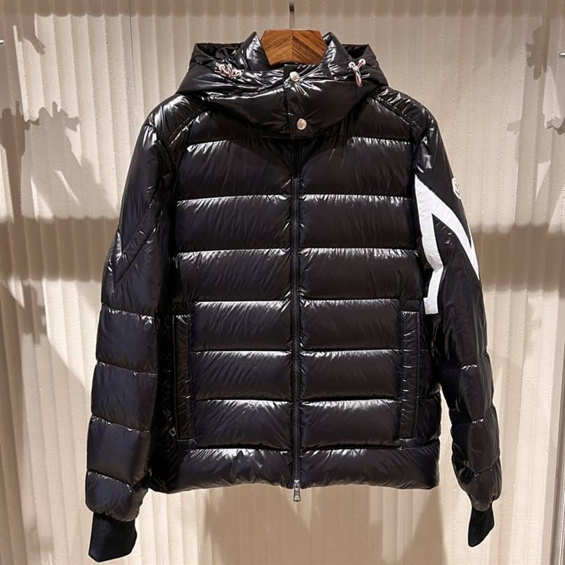 MONCLER JACKET – ST028