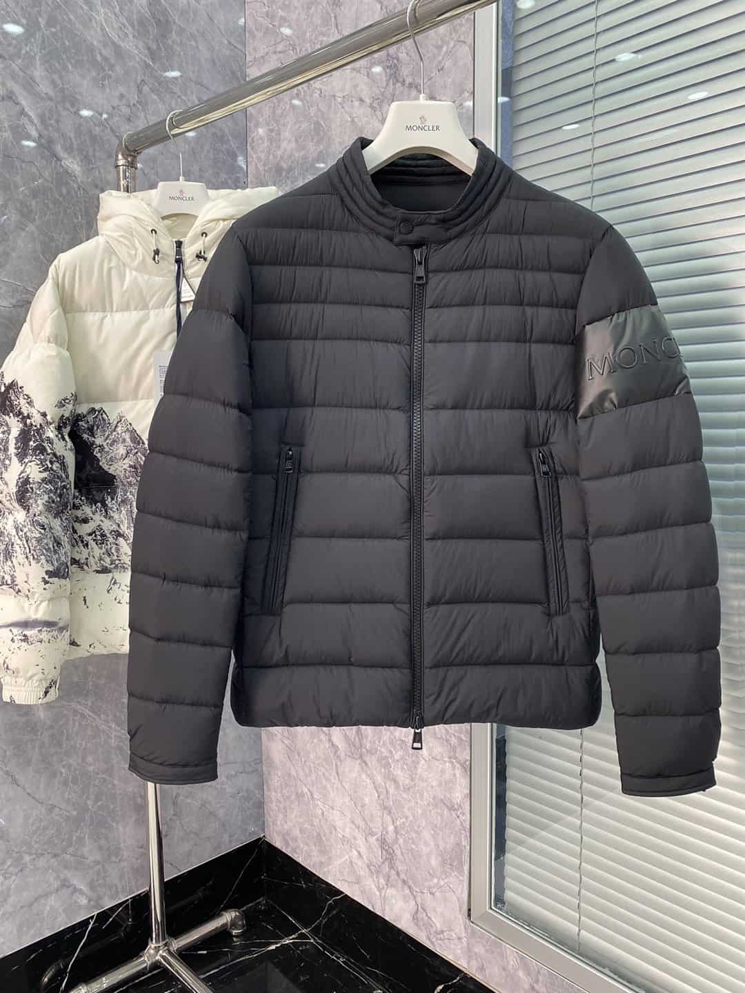 MONCLER-JACKET-MJ054-1-1.jpg