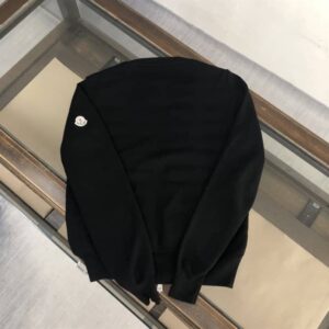 MONCLER-JACKET-MJ058-1-2.jpg