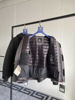 MONCLER-JACKET-MJ065-1-2.jpg