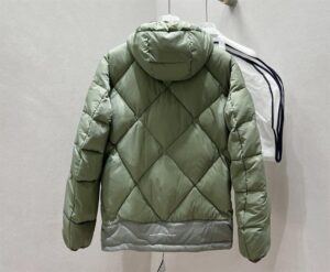 MONCLER-JACKET-MJ067-1-3.jpg