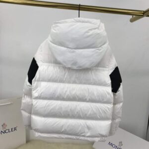 MONCLER-JACKET-MJ069-1-2.jpg