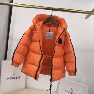 MONCLER-JACKET-MJ070-1-3.jpg