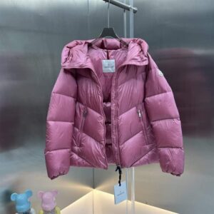 MONCLER-JACKET-MJ071-1-2.jpg