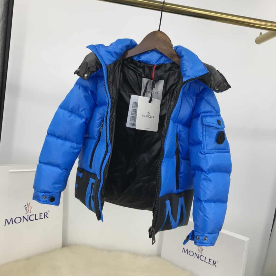 MONCLER-JACKET-MJ080-1-2.jpg