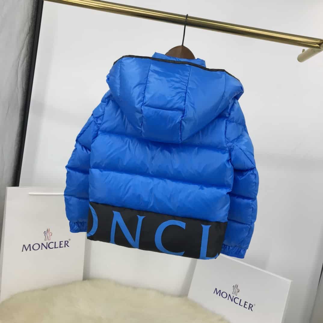 MONCLER-JACKET-MJ080-1-3.jpg