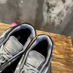 PRADA-CLOUDBUST-THUNDER-SNEAKERS-PRD029-3.webp