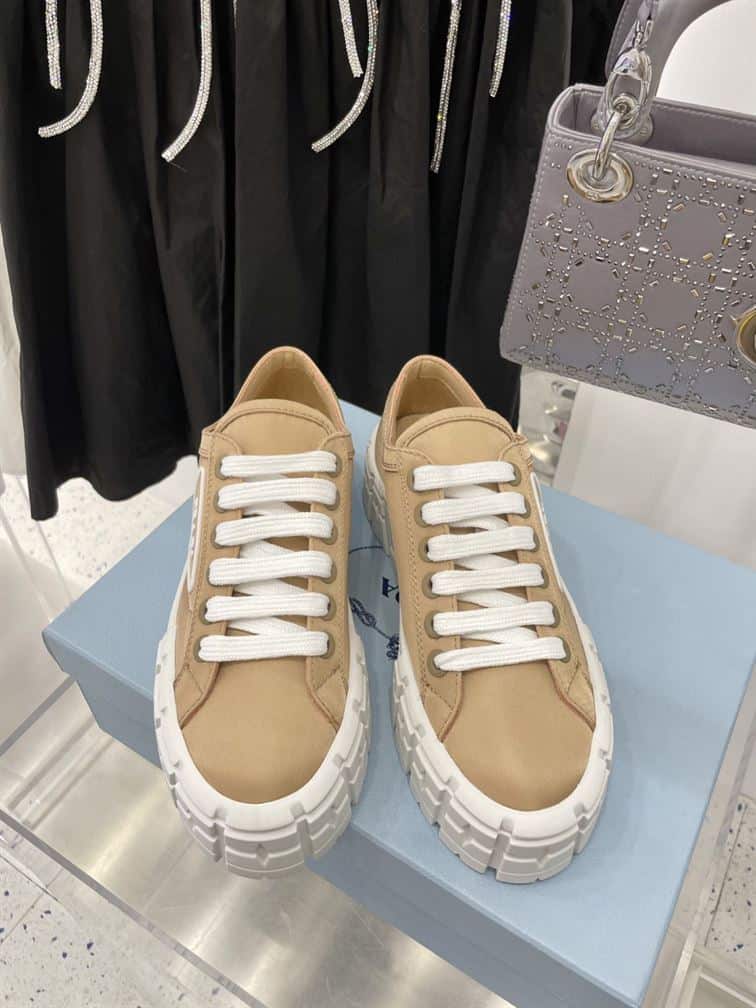 PRADA-DOUBLE-WHEEL-RE-NYLON-GABARDINE-SNEAKERS-BEIGE-PRD087-2.jpg
