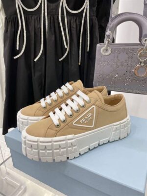 PRADA-DOUBLE-WHEEL-RE-NYLON-GABARDINE-SNEAKERS-BEIGE-PRD087-4.jpg