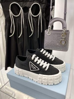 PRADA-DOUBLE-WHEEL-RE-NYLON-GABARDINE-SNEAKERS-BLACK-PRD086-3.jpg