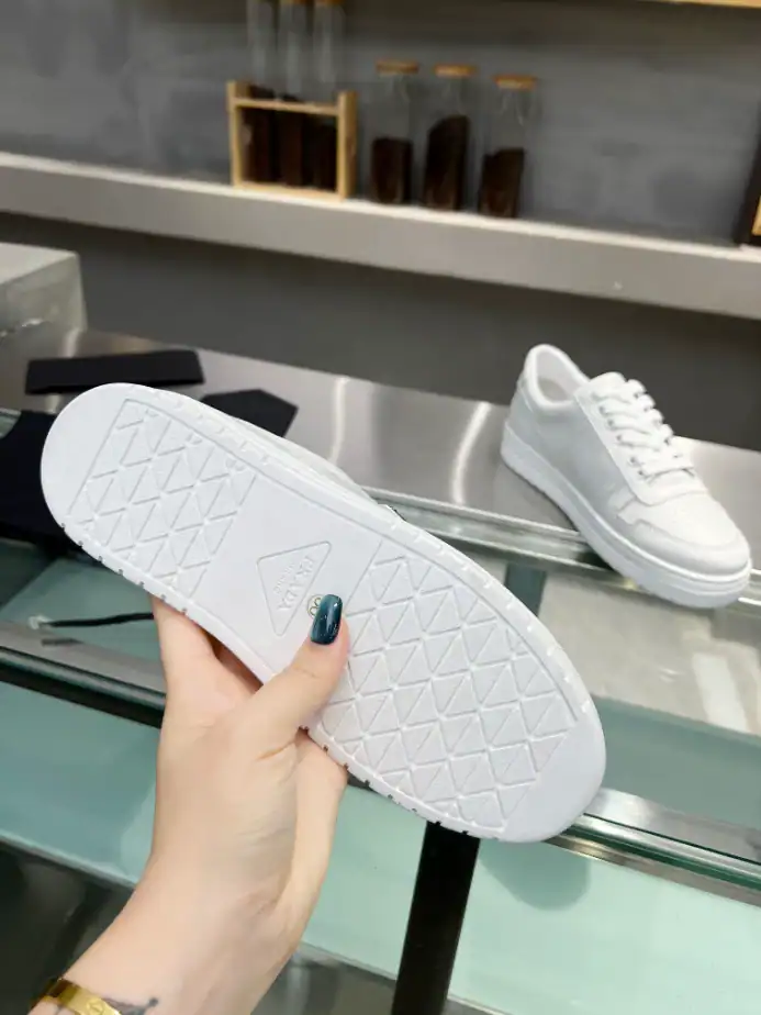 PRADA-DOWNTOWN-BRUSHED-LEATHER-SNEAKERS-PRD035-6.webp