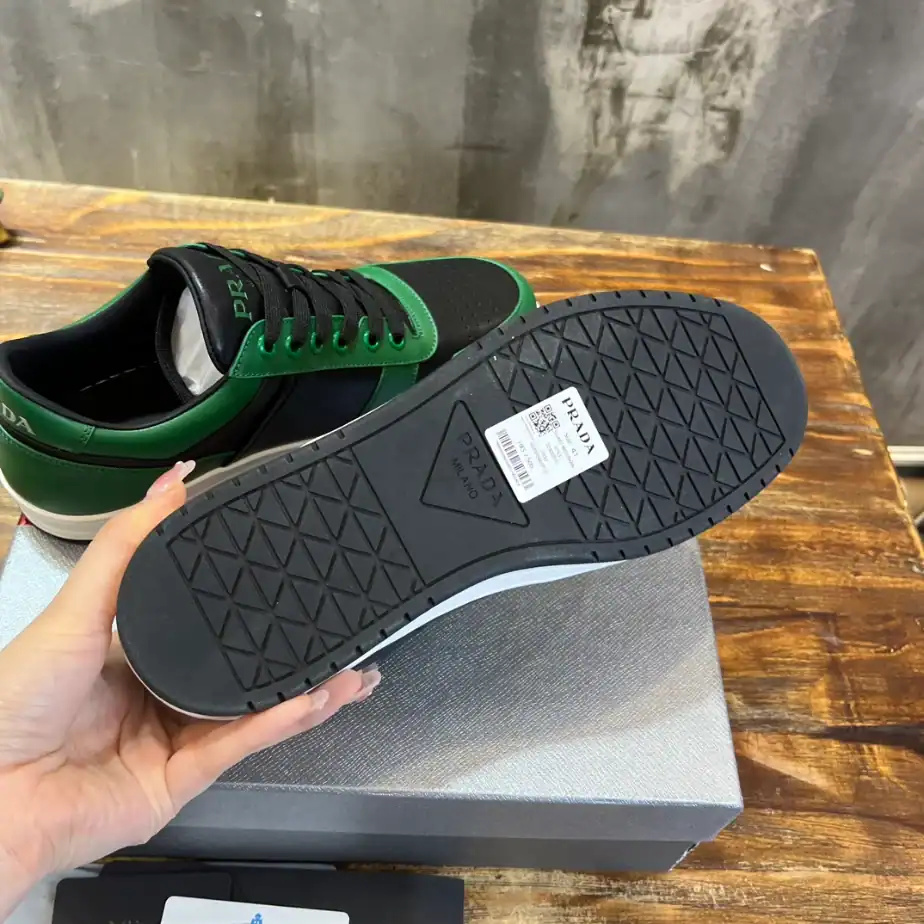 PRADA-DOWNTOWN-LEATHER-SNEAKERS-GREEN-PRD092-4.webp