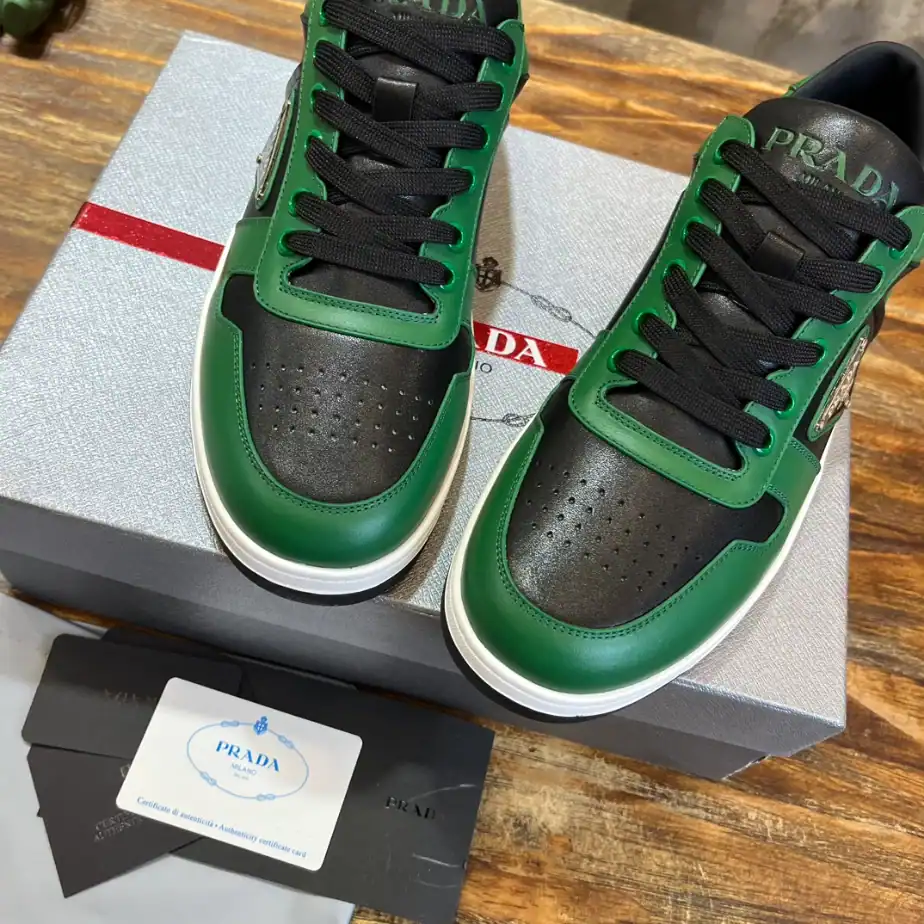 PRADA-DOWNTOWN-LEATHER-SNEAKERS-GREEN-PRD092-8.webp