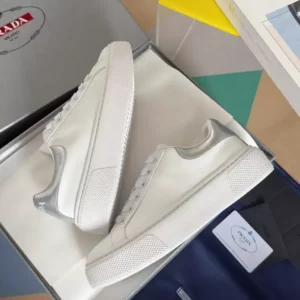 PRADA-LEATHER-LOW-TOP-SNEAKERS-PRD062-8.webp