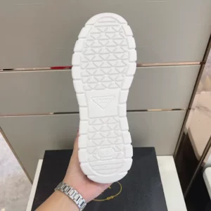 PRADA-LEATHER-SNEAKERS-PRD033-4.webp