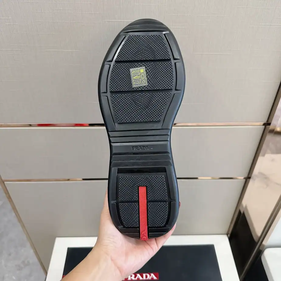 PRADA-SNEAKERS-PRD070-3.webp