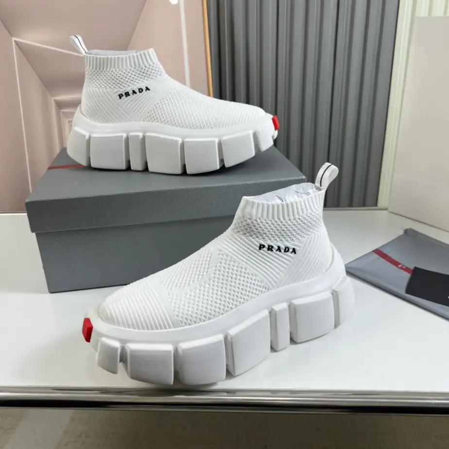 PRADA-SNEAKERS-PRD076-2.webp