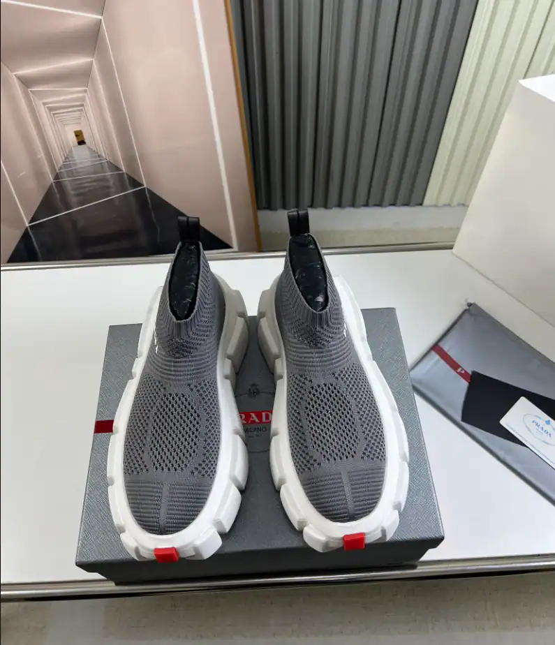 PRADA-SNEAKERS-PRD077-2.webp