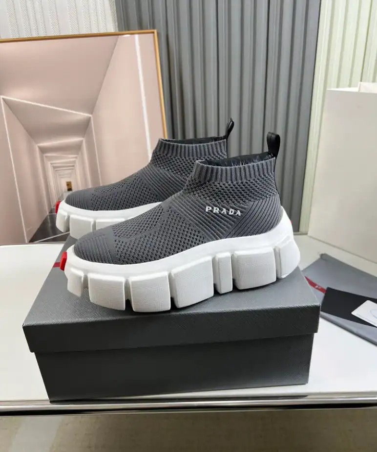 PRADA-SNEAKERS-PRD077-5.webp