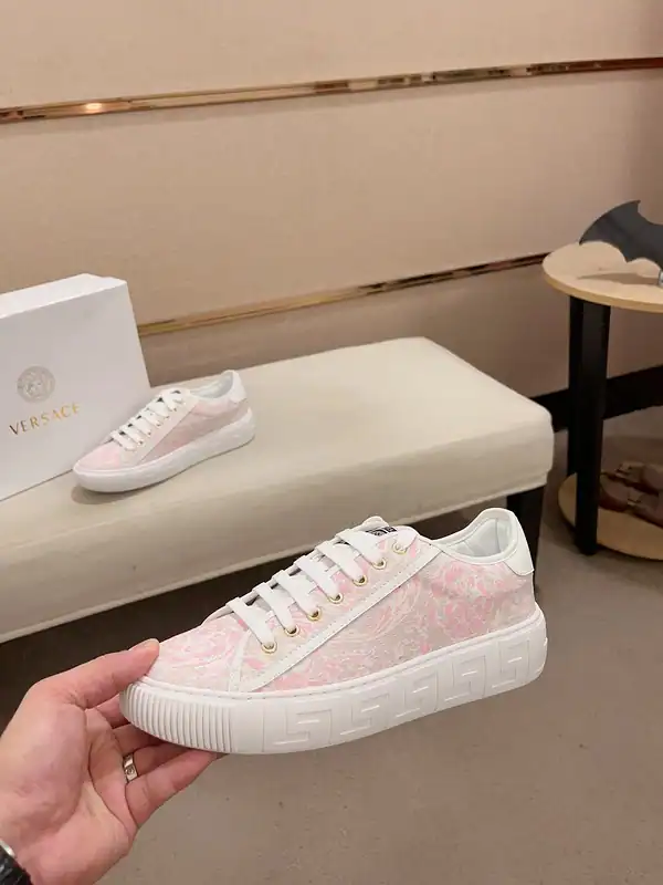 VERSACE-BAROCCO-GRECA-SNEAKERS-VS60-5.webp