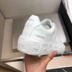 VERSACE-GRECA-LOW-TOP-SNEAKERS-VS58-2.webp
