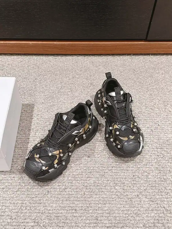 VERSACE-MERCURY-M_VS_03-SNEAKERS-VS45-7.webp
