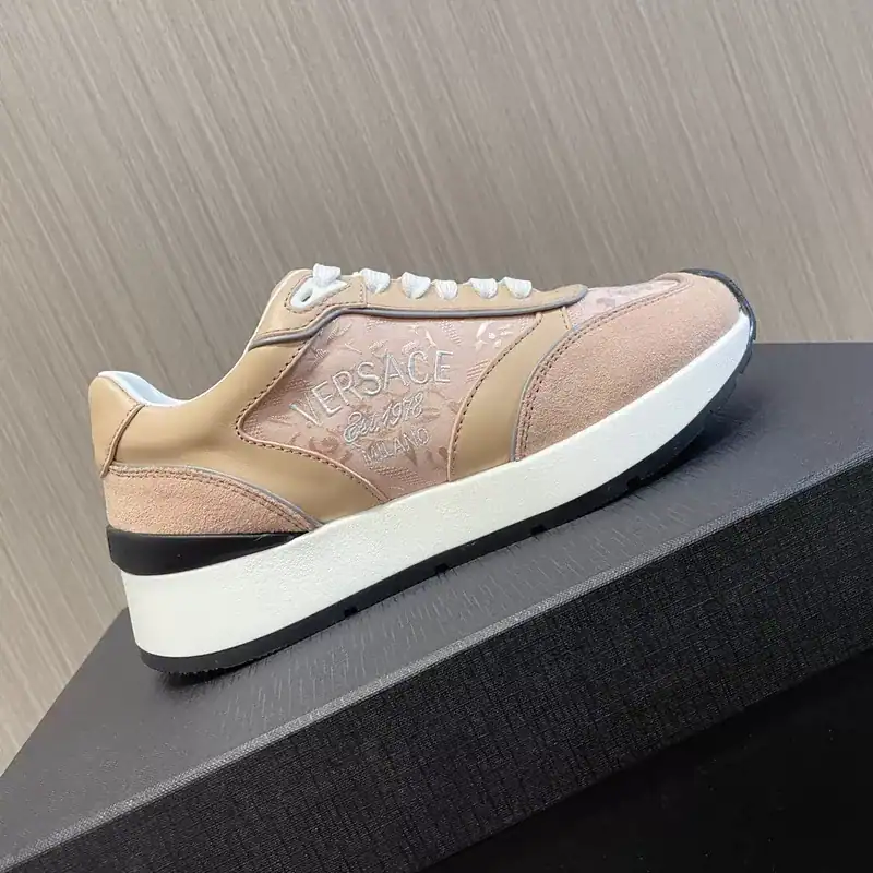VERSACE MILANO RUNNER SNEAKERS – VS46