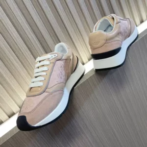 VERSACE-MILANO-RUNNER-SNEAKERS-VS46-3.webp