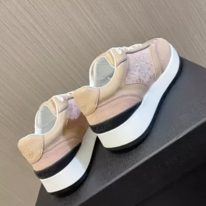 VERSACE-MILANO-RUNNER-SNEAKERS-VS46-5.webp