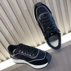 VERSACE-MILANO-RUNNER-SNEAKERS-VS47-4.webp