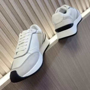 VERSACE-MILANO-RUNNER-SNEAKERS-VS49-3.webp