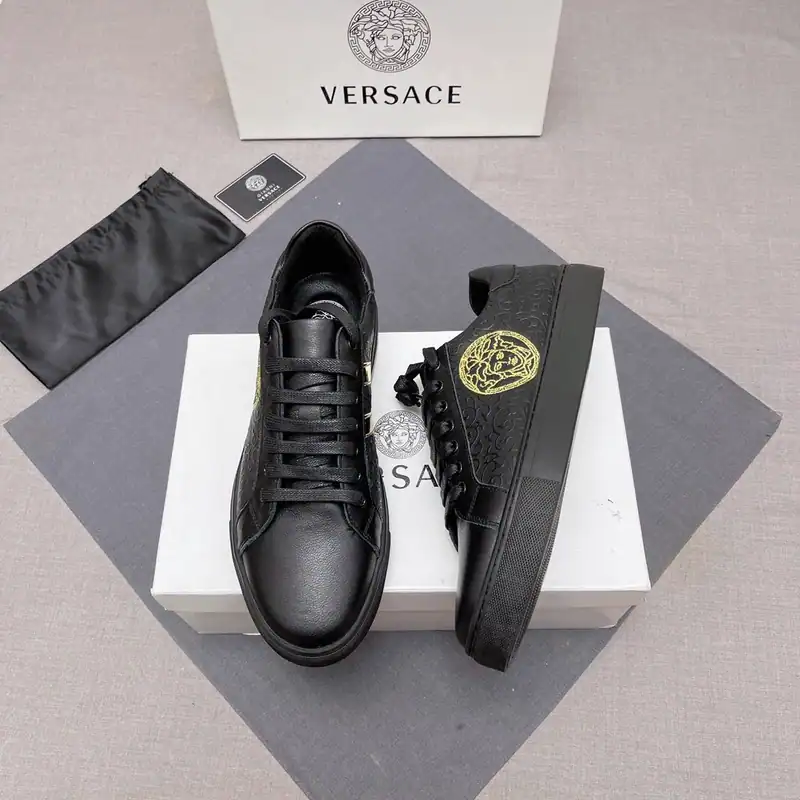 VERSACE-SNEAKERS-VS61-4.webp