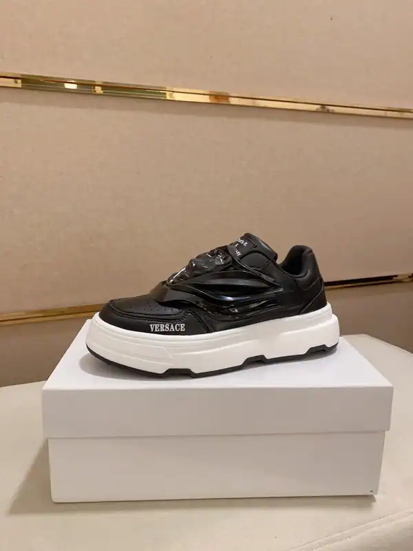VERSACE-SNEAKERS-VS64-3.webp
