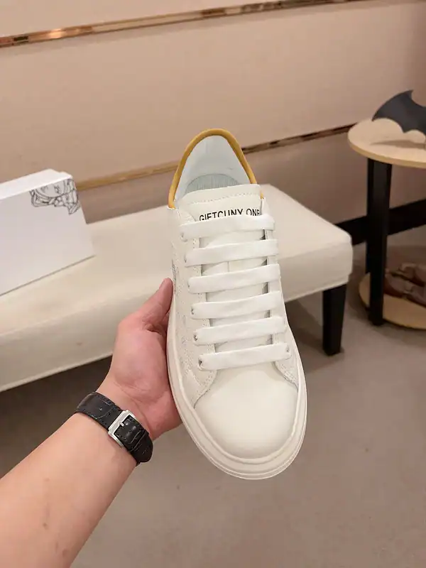 VERSACE-SNEAKERS-VS75-5.webp