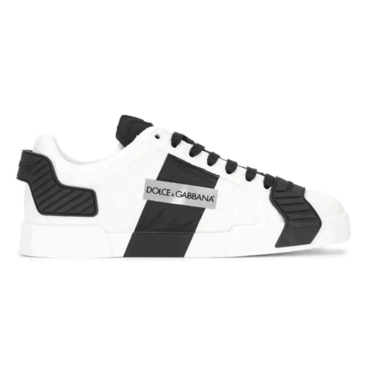 dolce-gabbana-logo-low-top-sneakers-dg93-1.png