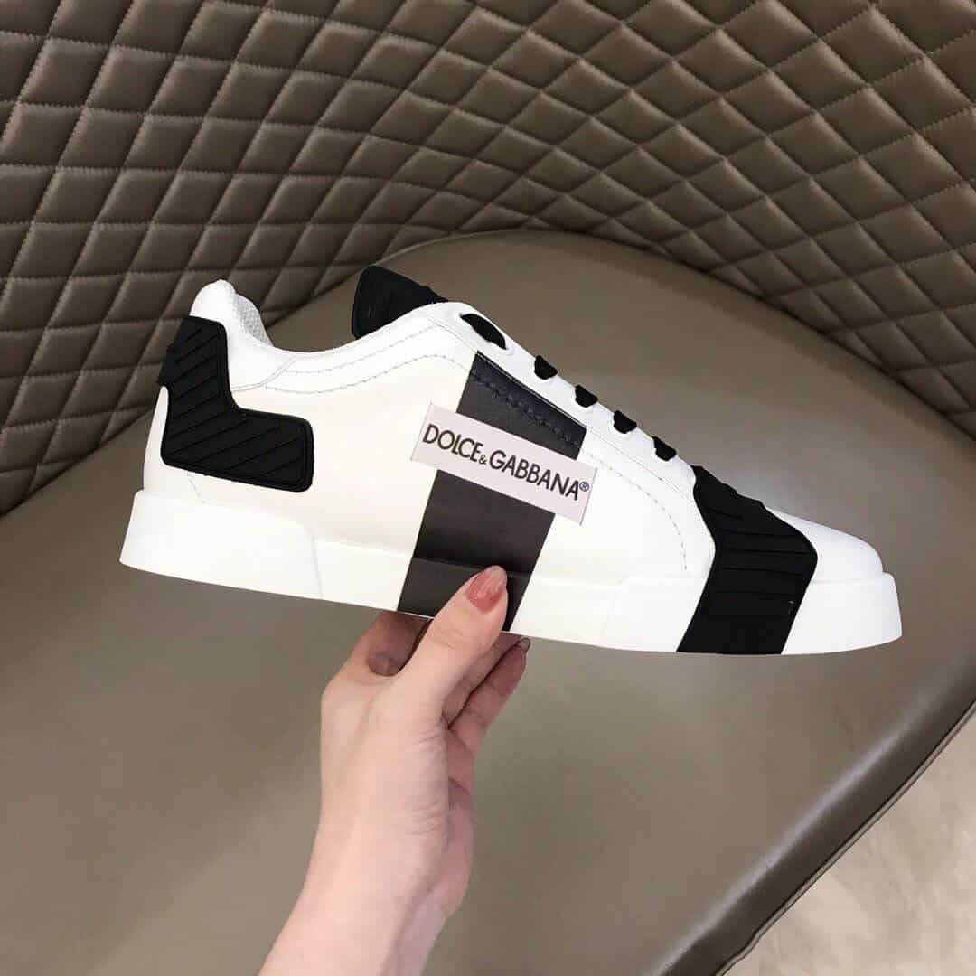 dolce-gabbana-logo-low-top-sneakers-dg93-2.jpg