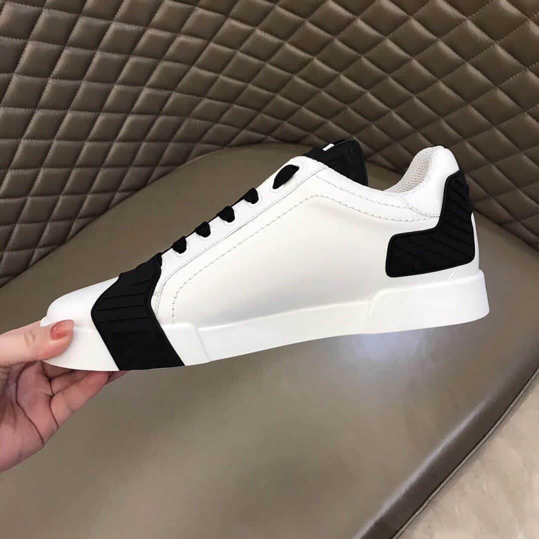 dolce-gabbana-logo-low-top-sneakers-dg93-3.jpg